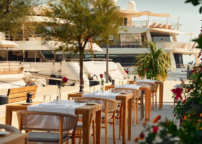 Hotel Ambasador